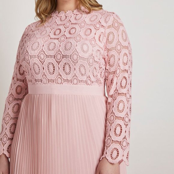 PreLoved- Eloquii Pink Lace and Pleated Dress - Picture 2 of 5